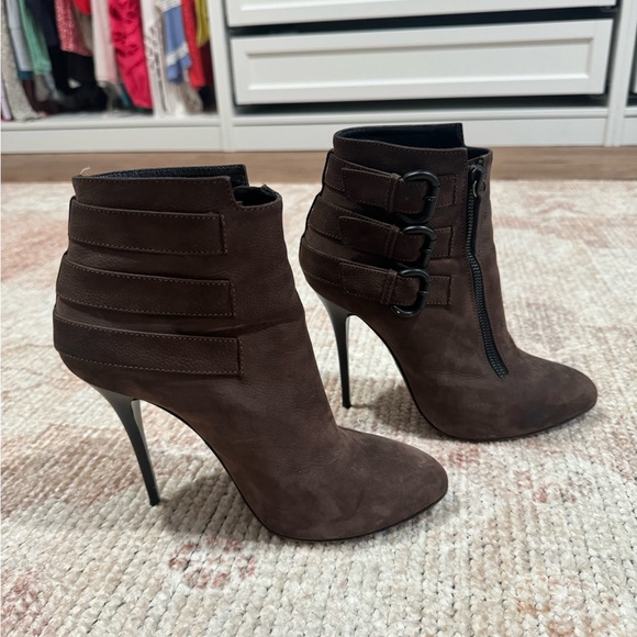 Giuseppe Zanotti 38.5 Brown Suede Heeled Booties Boots